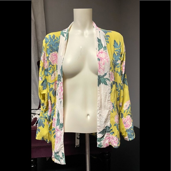 Anthropologie Elma Kimono Style Top - Picture 3 of 11